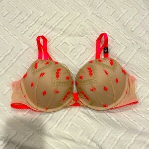 NWT Victoria Secret Bra, 36C